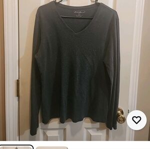 Eddie Bauer 100% Cotton Women's Gray V-Neck T-shirt - Size L